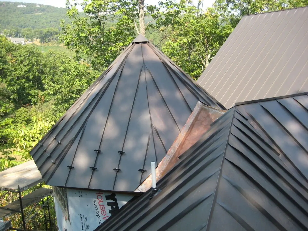 Professional Roof Tarp Installation by Craftsman Roofing in Jefferson Valley